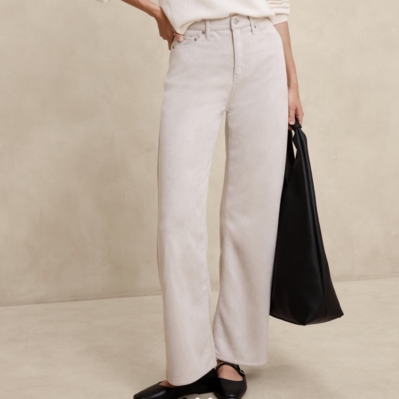 Banana Republic Cream Ultra High-Rise Vegan Suede Wide Leg Pant Size 31/12 #Br32